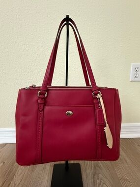 Coach Peyton Leather Tote – Magenta